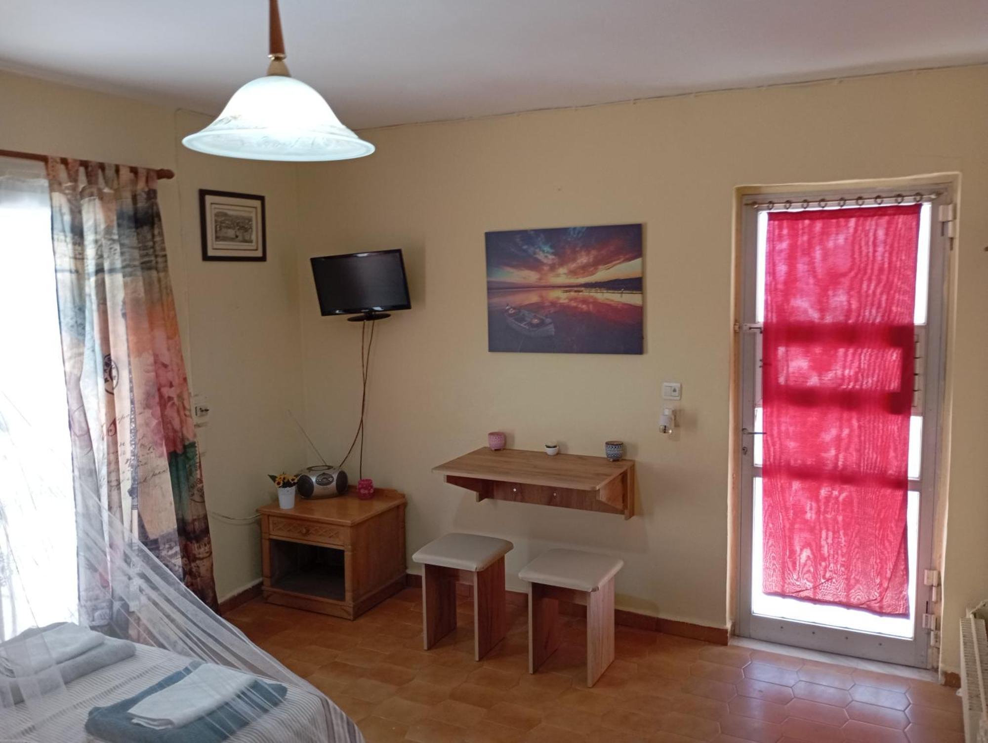 Y.M.Apartment Rhodes City Esterno foto